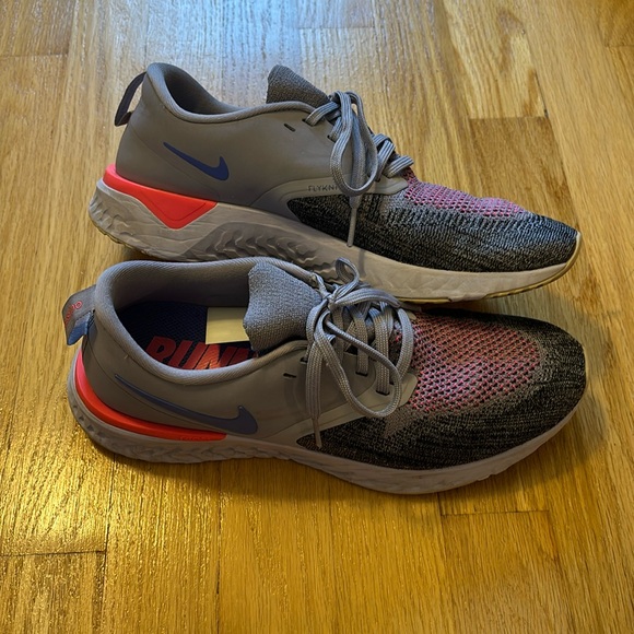 Nike Odyssey React Flyknit 2 - Picture 1 of 13